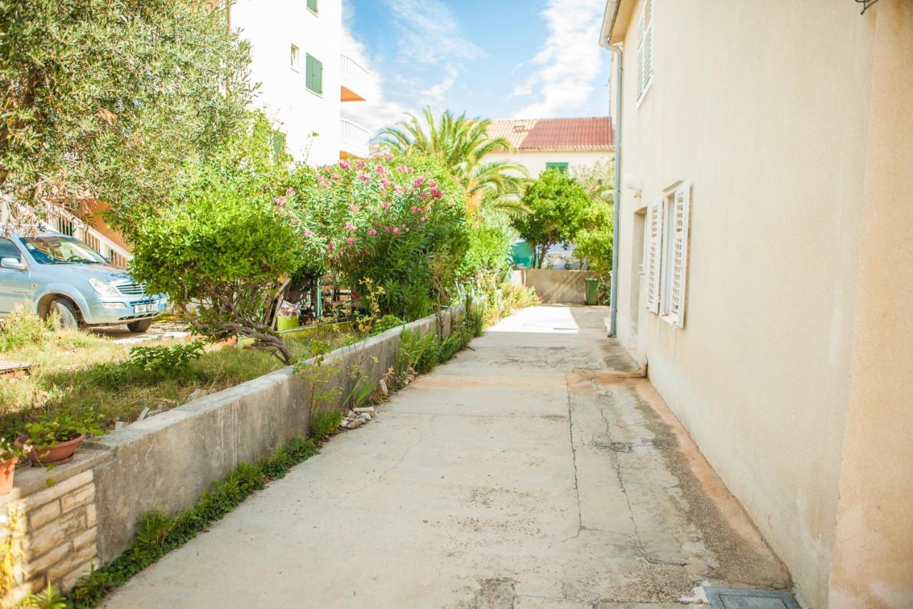 Apartments Alma Novalja Kültér fotó