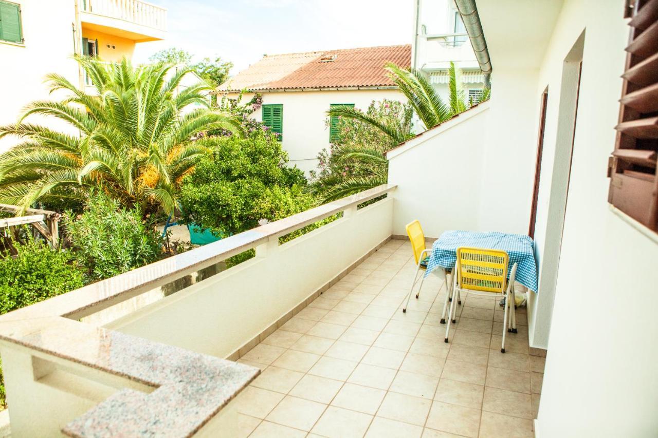 Apartments Alma Novalja Kültér fotó